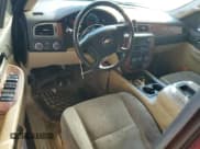 ✅ 2008 Chevrolet Suburban 1LT • VIN: 1GNFK16328J238778 • Lot: 74339254. Wystawiony na Copart z przebiegiem 258 694 mil. Bezpłatny archiwum sprzedaży aukcyjnych z USA i szczegółowy raport historii pojazdu na DreamBid. Zdjęcie 8.