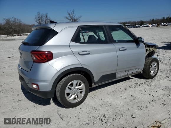 ✅ 2021 Hyundai Venue SE • VIN: KMHRB8A30MU066776 • Lot: 46677135. Listed on Copart with 79,995 mi. Free auction sales archive from the USA and detailed vehicle history report at DreamBid. Image 3.