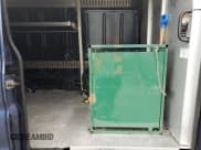 ✅ 2017 Ford Transit • VIN: 1FTYR2CM6HKA29960 • Lot: 56224535. Wystawiony na Copart z przebiegiem 266 620 mil. Bezpłatny archiwum sprzedaży aukcyjnych z USA i szczegółowy raport historii pojazdu na DreamBid. Zdjęcie 10.