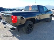 ✅ 2019 Chevrolet Silverado 1500 LT • VIN: 2GCVKPEC5K1241085 • Lot: 43043450. Wystawiony na IAAI z przebiegiem 73 820 mil. Bezpłatny archiwum sprzedaży aukcyjnych z USA i szczegółowy raport historii pojazdu na DreamBid. Zdjęcie 4.
