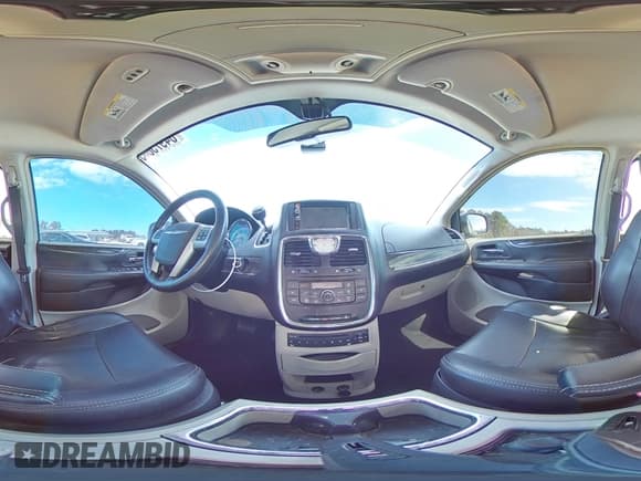 ✅ 2011 Chrysler Town & Country Touring L • VIN: 2A4RR8DG1BR782718 • Lot: 84973865. Wystawiony na Copart z przebiegiem 245 274 mil. Bezpłatny archiwum sprzedaży aukcyjnych z USA i szczegółowy raport historii pojazdu na DreamBid. Zdjęcie 15.