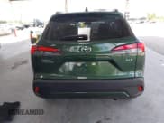 ✅ 2023 Toyota Corolla Cross XLE • VIN: 7MUDAAAGXPV063698 • Lot: 42181158. Wystawiony na IAAI z przebiegiem 22 983 mil. Bezpłatny archiwum sprzedaży aukcyjnych z USA i szczegółowy raport historii pojazdu na DreamBid. Zdjęcie 16.