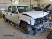 ✅ 2004 Chevrolet Silverado 1500 LS • VIN: 2GCEK13T041419603 • Lot: 57208774. Wystawiony na Copart z przebiegiem 179 514 mil. Bezpłatny archiwum sprzedaży aukcyjnych z USA i szczegółowy raport historii pojazdu na DreamBid. Zdjęcie 4.