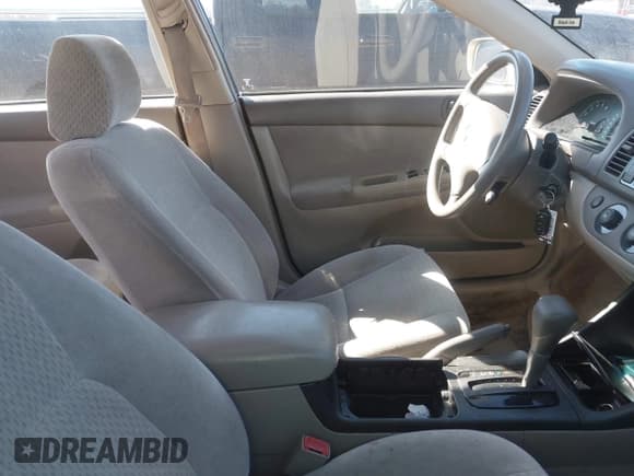 ✅ 2003 Toyota Camry LE • VIN: 4T1BE32K93U180713 • Lot: 43672253. Listed on IAAI with 162,985 mi. Free auction sales archive from the USA and detailed vehicle history report at DreamBid. Image 5.