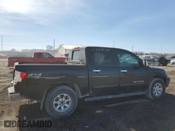 ✅ 2005 Nissan Titan LE • VIN: 1N6BA07B35N523842 • Lot: 47802855. Listed on Copart with 184,980 mi. Free auction sales archive from the USA and detailed vehicle history report at DreamBid. Image 3.