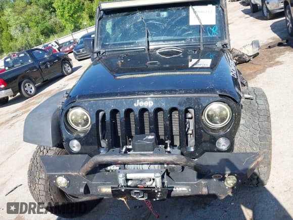 ✅ 2017 Jeep Wrangler Unlimited Rubicon • VIN: 1C4BJWFG6HL696693 • Lot: 42806312. Listed on IAAI with 73,221 mi. Free auction sales archive from the USA and detailed vehicle history report at DreamBid. Image 12.