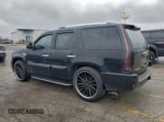 ✅ 2007 GMC Yukon Denali • VIN: 1GKFK63897J148035 • Lot: 94592295. Wystawiony na Copart z przebiegiem 207 657 mil. Bezpłatny archiwum sprzedaży aukcyjnych z USA i szczegółowy raport historii pojazdu na DreamBid. Zdjęcie 2.