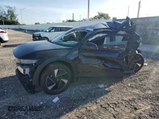 ✅ 2025 Hyundai Ioniq 5 SE • VIN: 7YAKM4DA7SY012411 • Лот: 68289195. Опубликован ранее на Copart с пробегом Не указан. Бесплатный доступ к архиву аукционных продаж из США и подробный отчёт об истории автомобиля на DreamBid. Изображение 1.