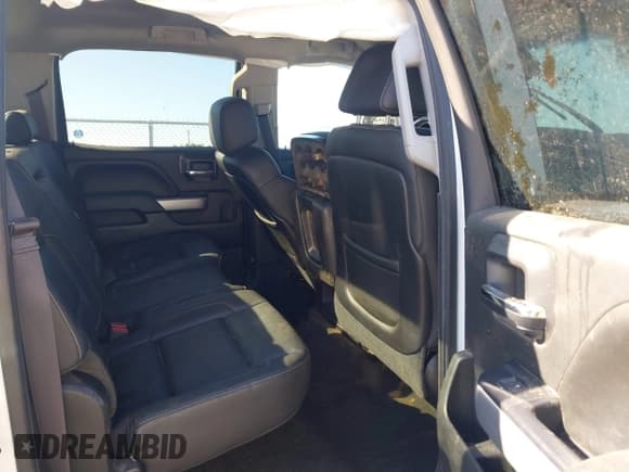 ✅ 2015 Chevrolet Silverado 1500 LT • VIN: 3GCUKREC8FG406972 • Lot: 43406080. Listed on IAAI with 143,634 mi. Free auction sales archive from the USA and detailed vehicle history report at DreamBid. Image 8.