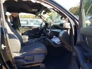 ✅ 2025 Toyota Tacoma SR5 • VIN: 3TMKB5FN4SM042433 • Lot: 43481344. Wystawiony na IAAI z przebiegiem 2 726 mil. Bezpłatny archiwum sprzedaży aukcyjnych z USA i szczegółowy raport historii pojazdu na DreamBid. Zdjęcie 5.