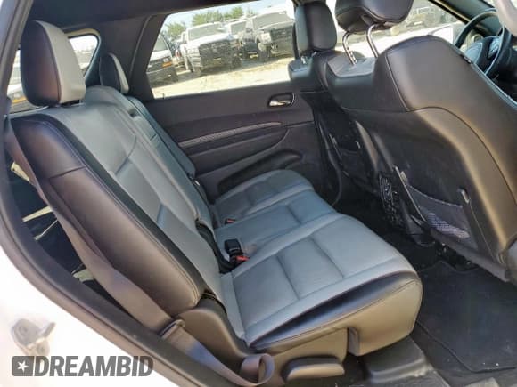 ✅ 2023 Dodge Durango GT • VIN: 1C4RDHDG9PC635955 • Lot: 66575715. Wystawiony na Copart z przebiegiem 50 482 mil. Bezpłatny archiwum sprzedaży aukcyjnych z USA i szczegółowy raport historii pojazdu na DreamBid. Zdjęcie 11.