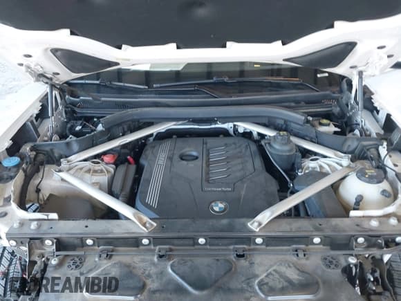 ✅ 2019 BMW X5 xDrive40i • VIN: 5UXCR6C59KLL21046 • Lot: 43353523. Wystawiony na IAAI z przebiegiem 91 785 mil. Bezpłatny archiwum sprzedaży aukcyjnych z USA i szczegółowy raport historii pojazdu na DreamBid. Zdjęcie 10.