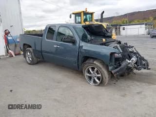 ✅ 2011 Chevrolet Silverado 1500 LT • VIN: 1GCRKSE34BZ369958 • Lot: 43510789. Listed on IAAI with 80,220 mi. Free auction sales archive from the USA and detailed vehicle history report at DreamBid. Image 1.