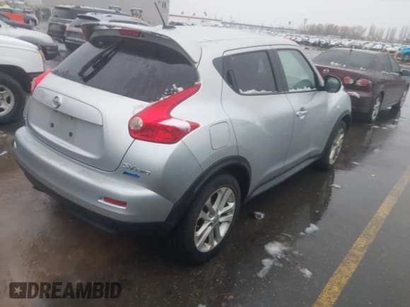 ✅ 2014 Nissan Juke S • VIN: JN8AF5MV1ET358921 • Lot: 43870286. Listed on IAAI with Not provided. Free auction sales archive from the USA and detailed vehicle history report at DreamBid. Image 4.