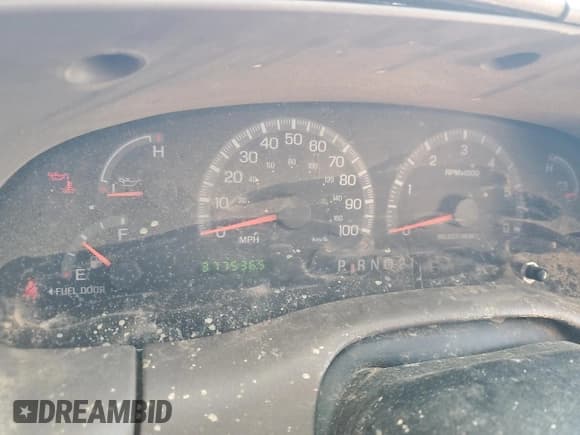 ✅ 1999 Ford F-150 XL • VIN: 1FTZX072XXKB48911 • Lot: 48638765. Listed on Copart with 377,536 mi. Free auction sales archive from the USA and detailed vehicle history report at DreamBid. Image 9.