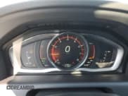 ✅ 2017 Volvo XC60 Dynamic • VIN: YV440MRR8H2168850 • Lot: 61555725. Listed on Copart with 71,467 mi. Free auction sales archive from the USA and detailed vehicle history report at DreamBid. Image 9.