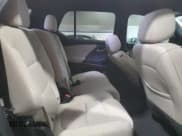 ✅ 2023 Chevrolet Traverse LS • VIN: 1GNERFKW6PJ243632 • Lot: 90900015. Wystawiony na Copart z przebiegiem 36 509 mil. Bezpłatny archiwum sprzedaży aukcyjnych z USA i szczegółowy raport historii pojazdu na DreamBid. Zdjęcie 11.