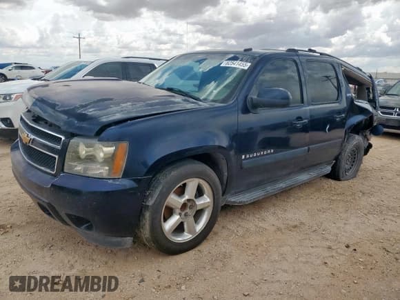 ✅ 2007 Chevrolet Suburban LTZ • VIN: 1GNFC160X7R261695 • Lot: 62541455. Listed on Copart with Not provided. Free auction sales archive from the USA and detailed vehicle history report at DreamBid. Image 1.