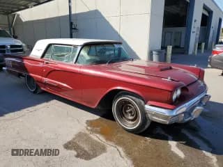 ✅ 1960 Ford Thunderbird • VIN: 0Y71Y392192 • Лот: 72933304. Опубликован ранее на Copart с пробегом 72 728 миль. Бесплатный доступ к архиву аукционных продаж из США и подробный отчёт об истории автомобиля на DreamBid. Изображение 4.