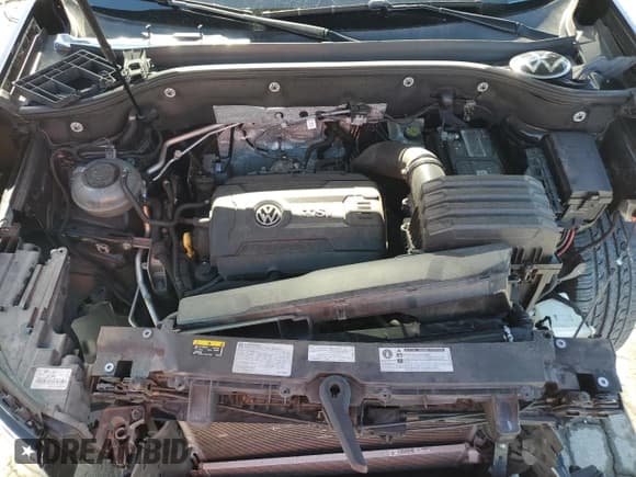 ✅ 2020 Volkswagen Atlas SE • VIN: 1V23C2CA6LC201875 • Lot: 87417525. Wystawiony na Copart z przebiegiem 88 164 mil. Bezpłatny archiwum sprzedaży aukcyjnych z USA i szczegółowy raport historii pojazdu na DreamBid. Zdjęcie 12.