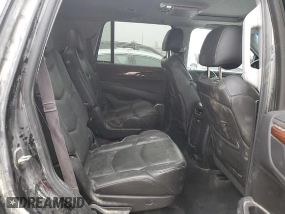 ✅ 2015 Cadillac Escalade Luxury • VIN: 1GYS4BKJ4FR233294 • Lot: 82706055. Wystawiony na Copart z przebiegiem 134 566 mil. Bezpłatny archiwum sprzedaży aukcyjnych z USA i szczegółowy raport historii pojazdu na DreamBid. Zdjęcie 11.