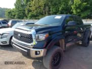 ✅ 2020 Toyota Tundra SR5 • VIN: 5TFDY5F12LX910560 • Lot: 42412014. Wystawiony na IAAI z przebiegiem 85 690 mil. Bezpłatny archiwum sprzedaży aukcyjnych z USA i szczegółowy raport historii pojazdu na DreamBid. Zdjęcie 6.