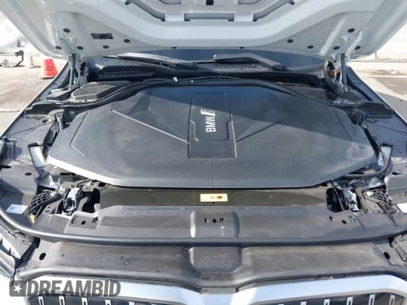 ✅ 2024 BMW i5 eDrive40 • VIN: WBY33FK01RCP59383 • Лот: 40957715. Опубликован ранее на IAAI с пробегом 8 188 миль. Бесплатный доступ к архиву аукционных продаж из США и подробный отчёт об истории автомобиля на DreamBid. Изображение 10.