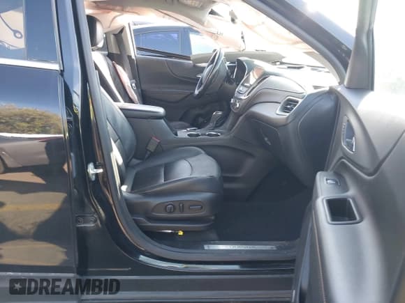 ✅ 2020 Chevrolet Equinox Premier • VIN: 2GNAXXEV6L6261293 • Лот: 43480562. Опубликован ранее на IAAI с пробегом 65 274 миль. Бесплатный доступ к архиву аукционных продаж из США и подробный отчёт об истории автомобиля на DreamBid. Изображение 5.