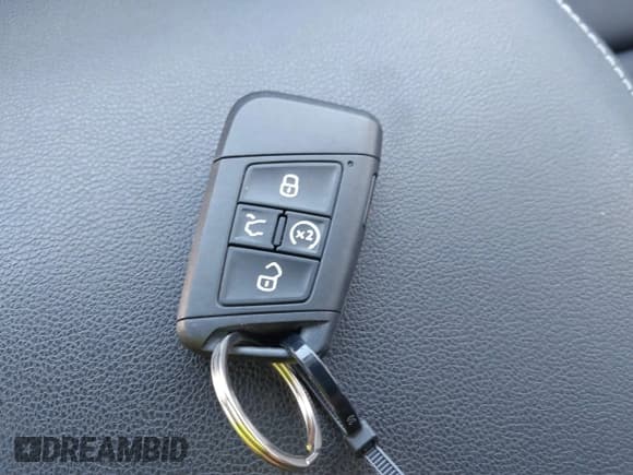 ✅ 2023 Volkswagen Atlas SE • VIN: 1V2WR2CA7PC539559 • Lot: 42756067. Wystawiony na IAAI z przebiegiem 44 364 mil. Bezpłatny archiwum sprzedaży aukcyjnych z USA i szczegółowy raport historii pojazdu na DreamBid. Zdjęcie 11.