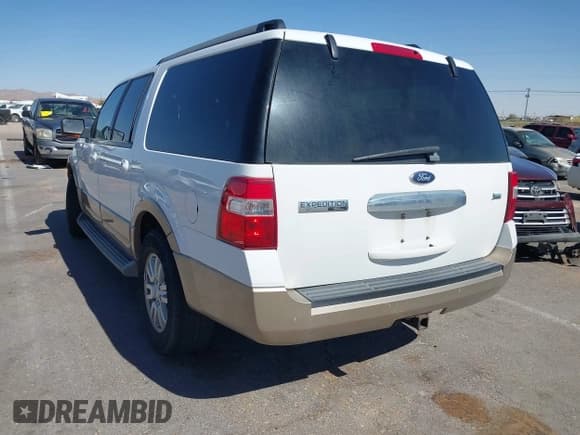 ✅ 2013 Ford Expedition Max XLT • VIN: 1FMJK1H51DEF38179 • Lot: 42077016. Listed on IAAI with 148,919 mi. Free auction sales archive from the USA and detailed vehicle history report at DreamBid. Image 3.
