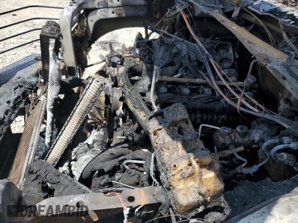 ✅ 2013 Ford F-550 • VIN: 1FDUF5HY0DEB04628 • Lot: 64972035. Wystawiony na Copart z przebiegiem Nie podano. Bezpłatny archiwum sprzedaży aukcyjnych z USA i szczegółowy raport historii pojazdu na DreamBid. Zdjęcie 11.