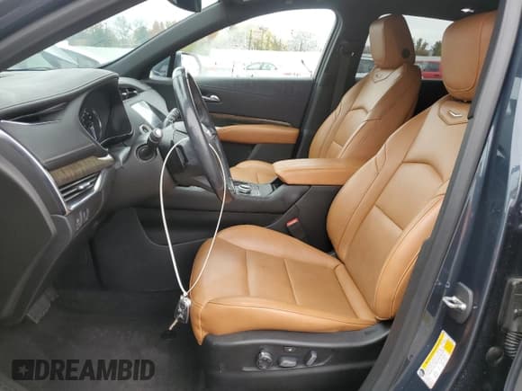 ✅ 2019 Cadillac XT4 FWD Premium Luxury • VIN: 1GYFZCR44KF110843 • Lot: 86593665. Listed on Copart with 48,197 mi. Free auction sales archive from the USA and detailed vehicle history report at DreamBid. Image 7.