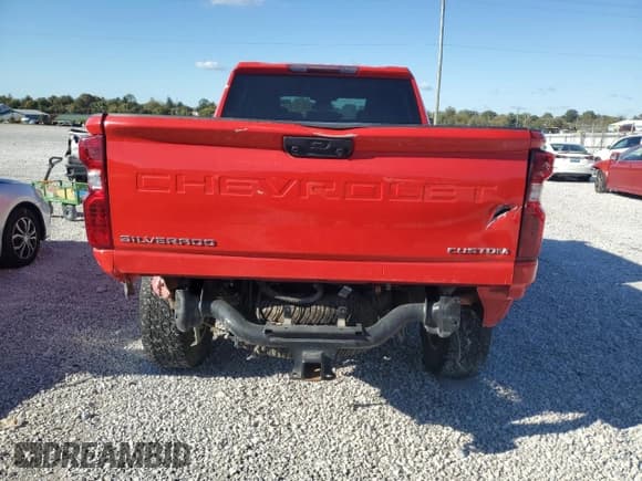 ✅ 2024 Chevrolet Silverado 2500HD Custom • VIN: 2GC4YME75R1114388 • Lot: 85753175. Wystawiony na Copart z przebiegiem 58 666 mil. Bezpłatny archiwum sprzedaży aukcyjnych z USA i szczegółowy raport historii pojazdu na DreamBid. Zdjęcie 6.