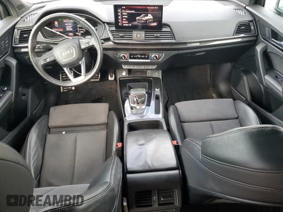 ✅ 2022 Audi SQ5 Sportback Premium Plus • VIN: WA124AFY7N2062243 • Лот: 87201205. Опубликован ранее на Copart с пробегом 44 853 миль. Бесплатный доступ к архиву аукционных продаж из США и подробный отчёт об истории автомобиля на DreamBid. Изображение 8.