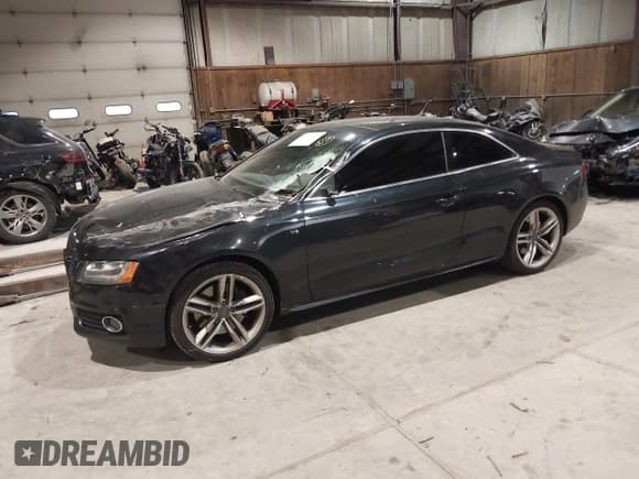 ✅ 2008 Audi S5 • VIN: WAURV78T18A011012 • Lot: 41371023. Wystawiony na IAAI z przebiegiem 112 736 mil. Bezpłatny archiwum sprzedaży aukcyjnych z USA i szczegółowy raport historii pojazdu na DreamBid. Zdjęcie 2.