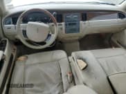 ✅ 2007 Lincoln Town Car Designer Series • VIN: 1LNHM83V37Y623181 • Lot: 68262465. Listed on Copart with 182,951 mi. Free auction sales archive from the USA and detailed vehicle history report at DreamBid. Image 8.