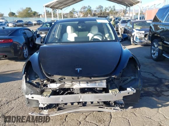 ✅ 2021 Tesla Model Y Long Range • VIN: 5YJYGDEE2MF152332 • Лот: 43582323. Опубликован ранее на IAAI с пробегом 126 931 миль. Бесплатный доступ к архиву аукционных продаж из США и подробный отчёт об истории автомобиля на DreamBid. Изображение 13.