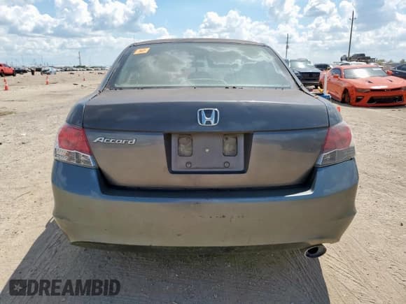 ✅ 2008 Honda Accord LX-P • VIN: 1HGCP26458A006172 • Lot: 81496715. Wystawiony na Copart z przebiegiem Nie podano. Bezpłatny archiwum sprzedaży aukcyjnych z USA i szczegółowy raport historii pojazdu na DreamBid. Zdjęcie 6.