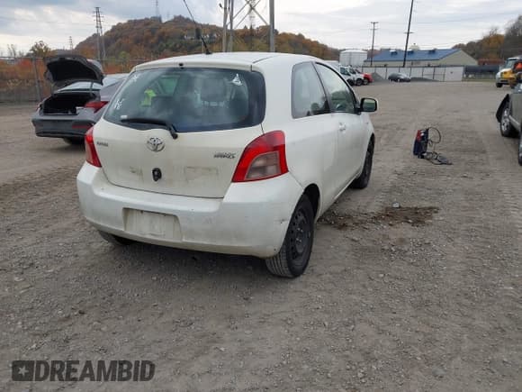 ✅ 2007 Toyota Yaris • VIN: JTDJT923175128137 • Лот: 43640369. Опубликован ранее на IAAI с пробегом 203 019 миль. Бесплатный доступ к архиву аукционных продаж из США и подробный отчёт об истории автомобиля на DreamBid. Изображение 4.