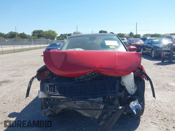 ✅ 2021 Jeep Compass Limited • VIN: 3C4NJCCB0MT577265 • Lot: 41767947. Listed on IAAI with 32,304 mi. Free auction sales archive from the USA and detailed vehicle history report at DreamBid. Image 13.