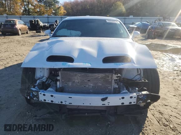 ✅ 2022 Dodge Challenger SRT Hellcat Redeye Widebody • VIN: 2C3CDZL90NH211013 • Lot: 79356874. Wystawiony na Copart z przebiegiem 13 494 mil. Bezpłatny archiwum sprzedaży aukcyjnych z USA i szczegółowy raport historii pojazdu na DreamBid. Zdjęcie 5.