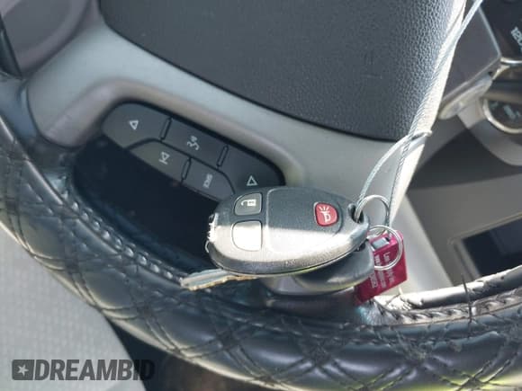 ✅ 2007 Chevrolet Silverado 1500 Work Truck • VIN: 2GCEC13C571528768 • Lot: 41990590. Listed on IAAI with 221,192 mi. Free auction sales archive from the USA and detailed vehicle history report at DreamBid. Image 11.