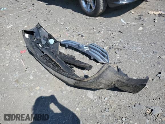 2018 Hyundai Santa Fe 2.4L с VIN 5NMZUDLB3JH106220, выставлен на аукционе Copart как лот 91757075 с пробегом Не указан миль и На запчасти • Non repairable. История ставок и продаж доступна на DreamBid. Изображение 13.