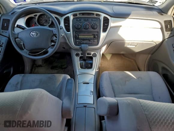 ✅ 2004 Toyota Highlander • VIN: JTEDD21A440083085 • Lot: 94926025. Wystawiony na Copart z przebiegiem 258 794 mil. Bezpłatny archiwum sprzedaży aukcyjnych z USA i szczegółowy raport historii pojazdu na DreamBid. Zdjęcie 8.