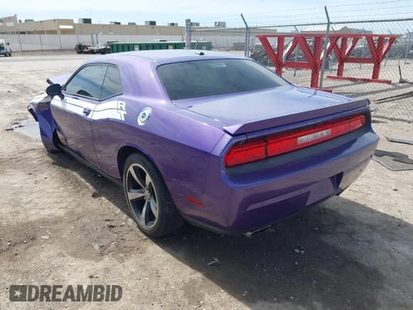 ✅ 2013 Dodge Challenger R/T • VIN: 2C3CDYBT5DH679311 • Lot: 41811852. Wystawiony na IAAI z przebiegiem 85 299 mil. Bezpłatny archiwum sprzedaży aukcyjnych z USA i szczegółowy raport historii pojazdu na DreamBid. Zdjęcie 3.