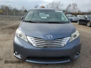 ✅ 2014 Toyota Sienna XLE • VIN: 5TDYK3DC3ES487461 • Lot: 91011925. Listed on Copart with 208,393 mi. Free auction sales archive from the USA and detailed vehicle history report at DreamBid. Image 5.