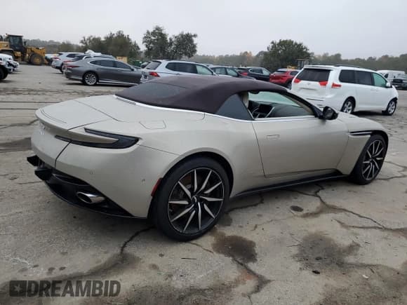✅ 2020 Aston Martin DB11 • VIN: SCFRMFCW5LGM08456 • Лот: 78863454. Опубликован ранее на Copart с пробегом Не указан. Бесплатный доступ к архиву аукционных продаж из США и подробный отчёт об истории автомобиля на DreamBid. Изображение 3.