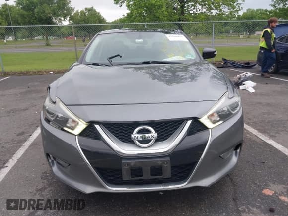 ✅ 2017 Nissan Maxima SV • VIN: 1N4AA6AP6HC372541 • Lot: 42366213. Listed on IAAI with 79,981 mi. Free auction sales archive from the USA and detailed vehicle history report at DreamBid. Image 12.