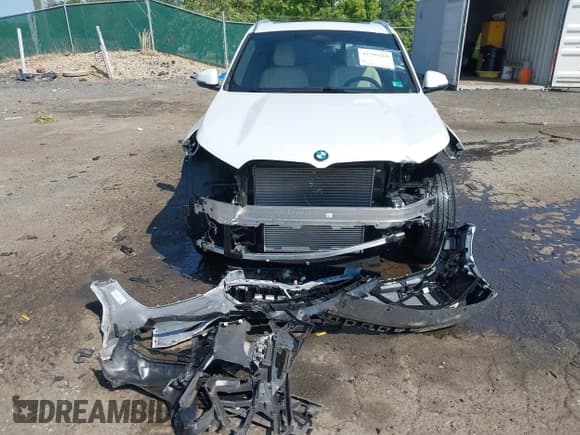 ✅ 2023 BMW X1 xDrive28i • VIN: WBX73EF00P5W02309 • Lot: 42399269. Listed on IAAI with 33,154 mi. Free auction sales archive from the USA and detailed vehicle history report at DreamBid. Image 13.