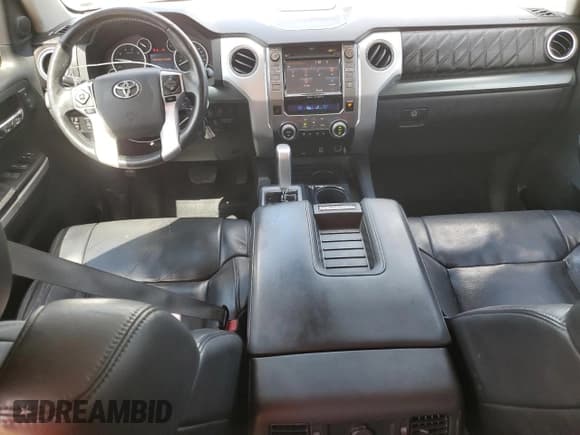 ✅ 2017 Toyota Tundra Platinum • VIN: 5TFGW5F15HX216732 • Lot: 82123955. Listed on Copart with 115,187 mi. Free auction sales archive from the USA and detailed vehicle history report at DreamBid. Image 8.